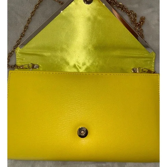 Aldo Envelope Clutch/ Shoulder Bag Yellow Satin Faux Leather Chain Gold NEW - Picture 14 of 16